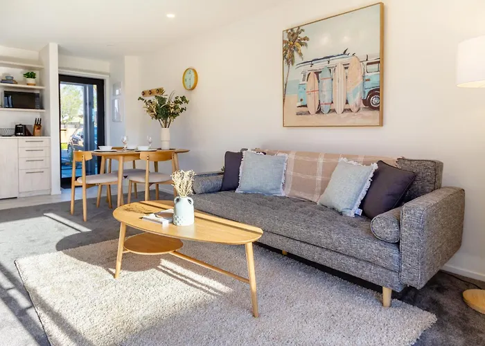 Elegant Living By Middleton Park, Fully Equipped