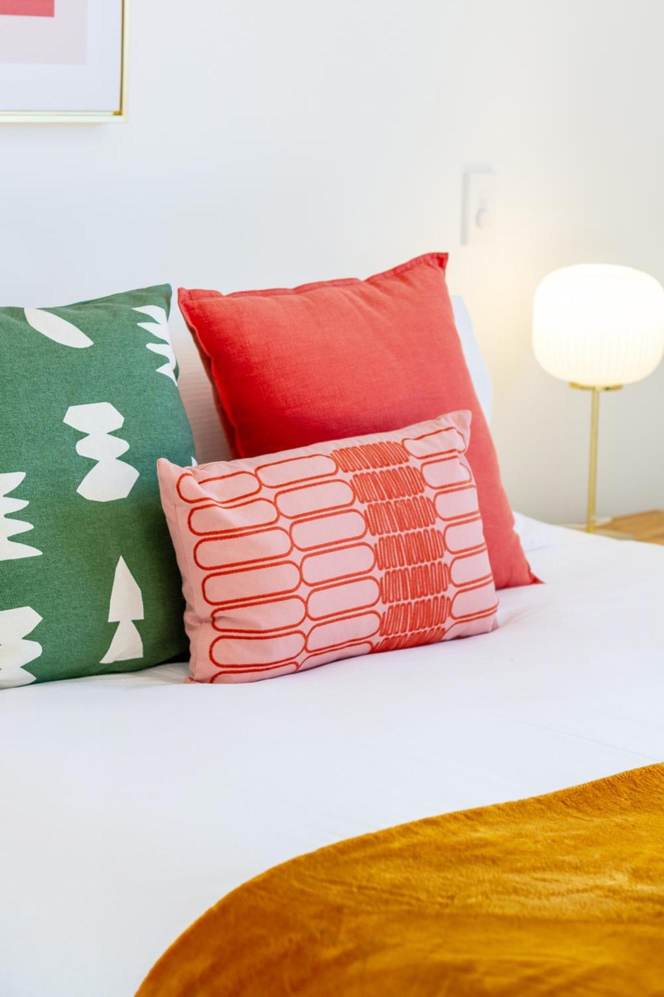 Elegant Living By Middleton Park, Fully Equipped Apartment