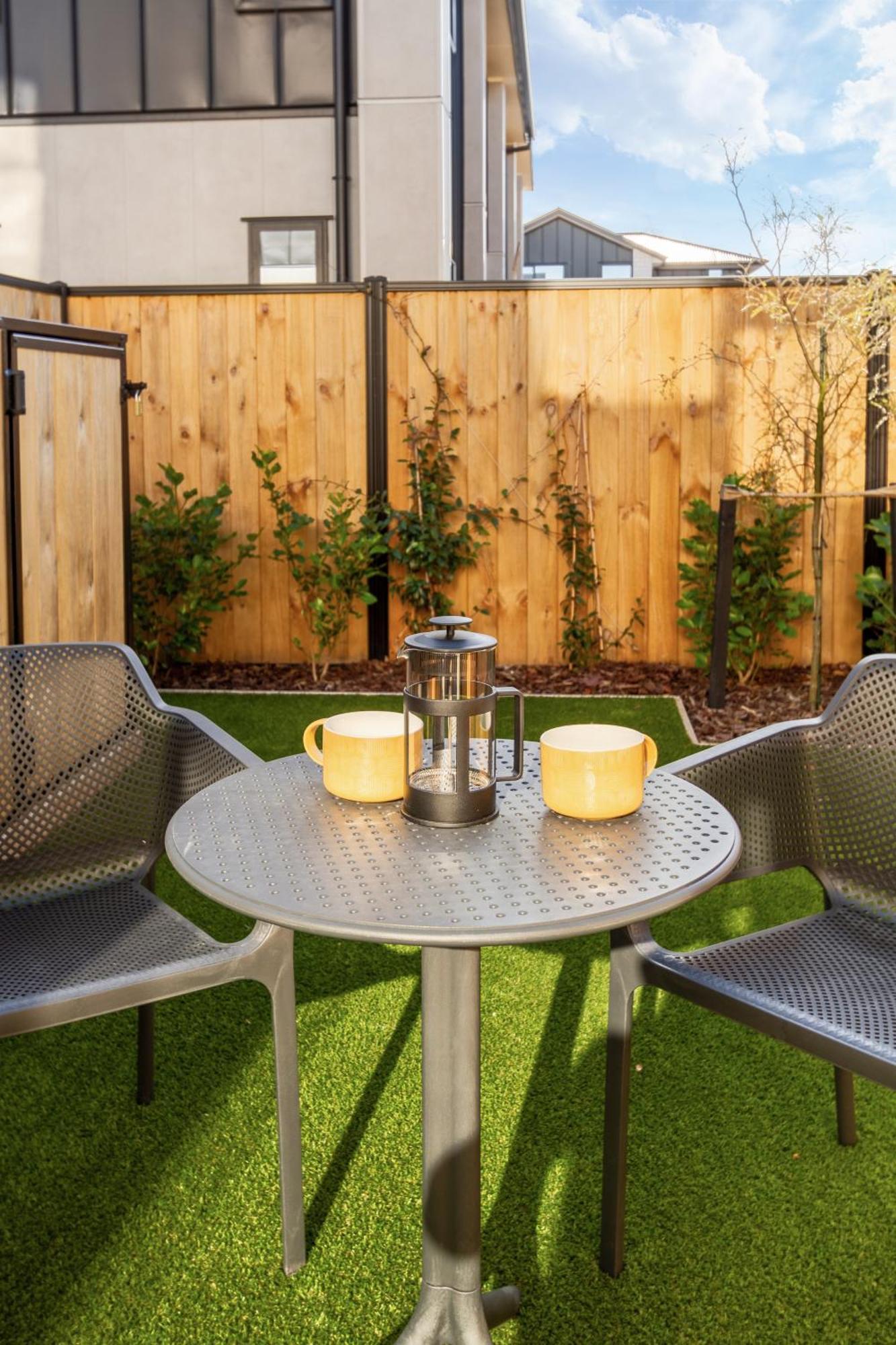Apartment Elegant Living By Middleton Park, Fully Equipped *