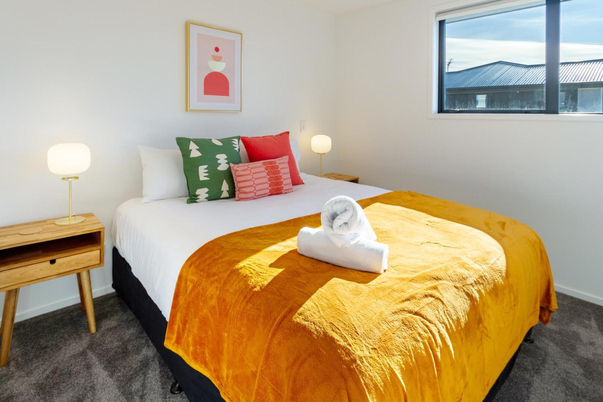 Elegant Living By Middleton Park, Fully Equipped Apartment